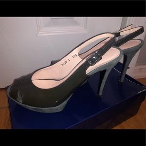 SHOEBOX NYC Grey Suede peep toe heels